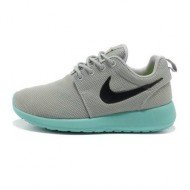 nike-roshe-run-classic