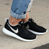 Nike Roshe Run Classic